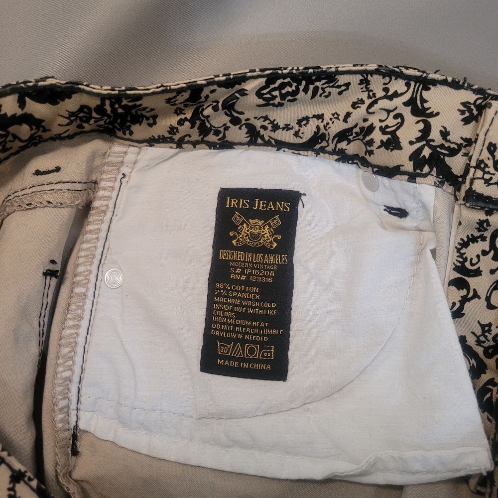Pants - Picture 4 of 10